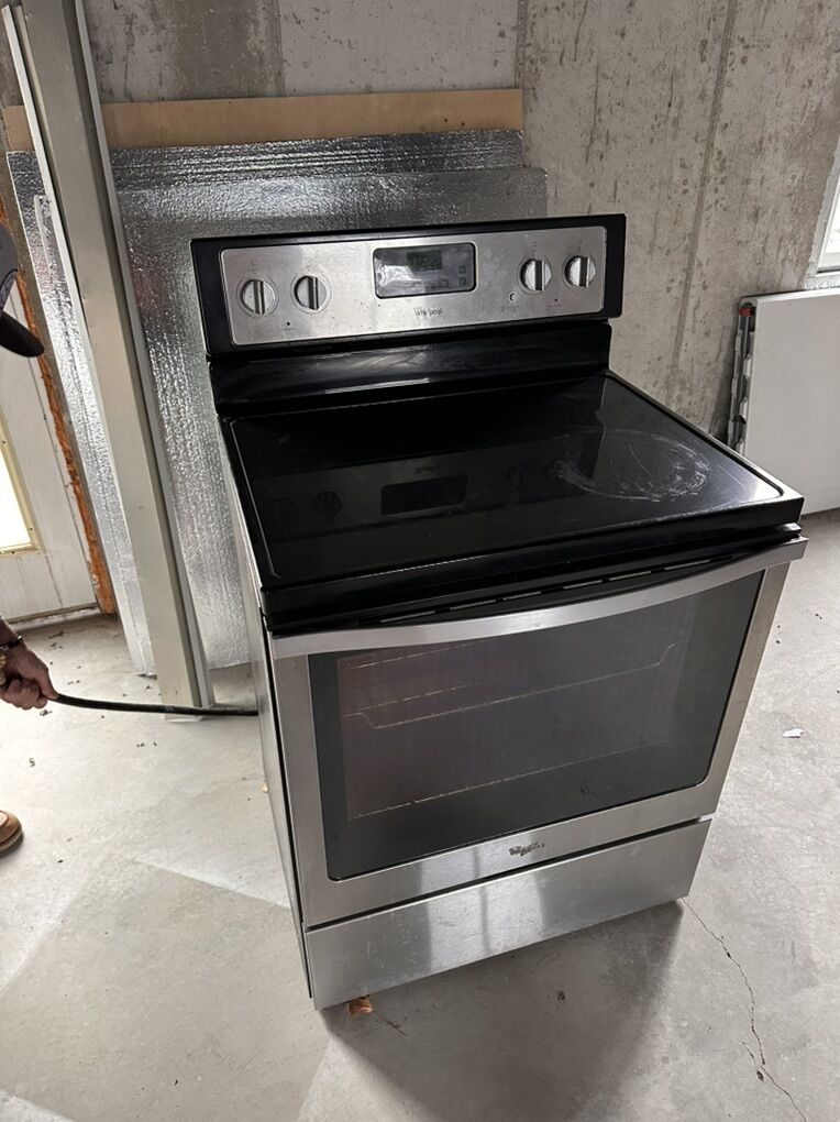 Whirlpool Electric Range - $150 OBO