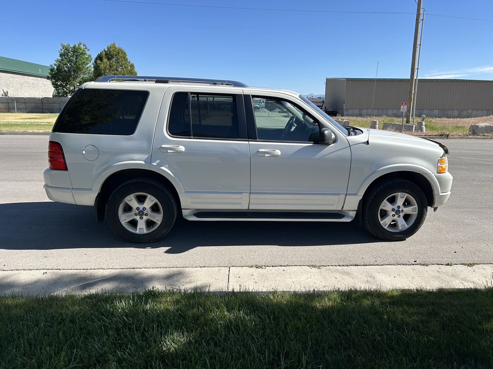 2003 Ford Explorer Limited