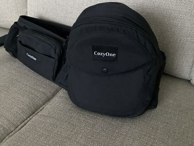Cozy One Bench Baby Hip Seat With Pockets