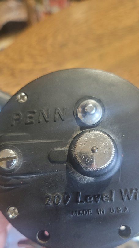 PENN 209 Level Wind & True Temper 923C Vintage Fishing Reels Made in USA (2-Pack) Need to be cleaned to traverse properly.
