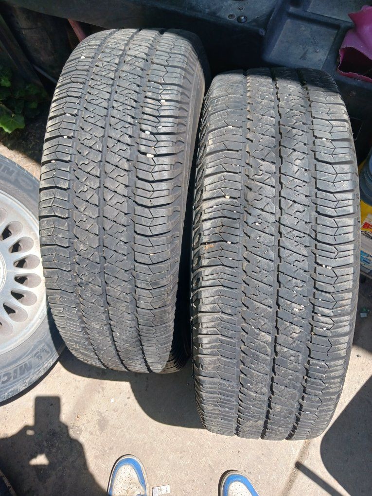2 255 75 17 Goodyear