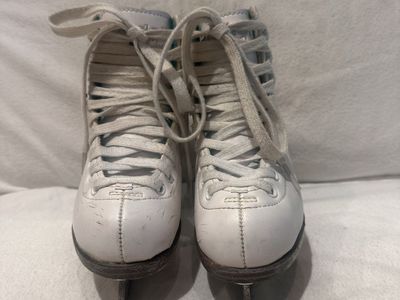 Reidell Opal toddler size 10 figure skates