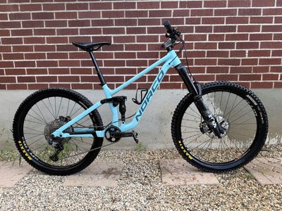 Norco Sight Mountain Bike Size M 27.5” Fox 38 Shimano Saint