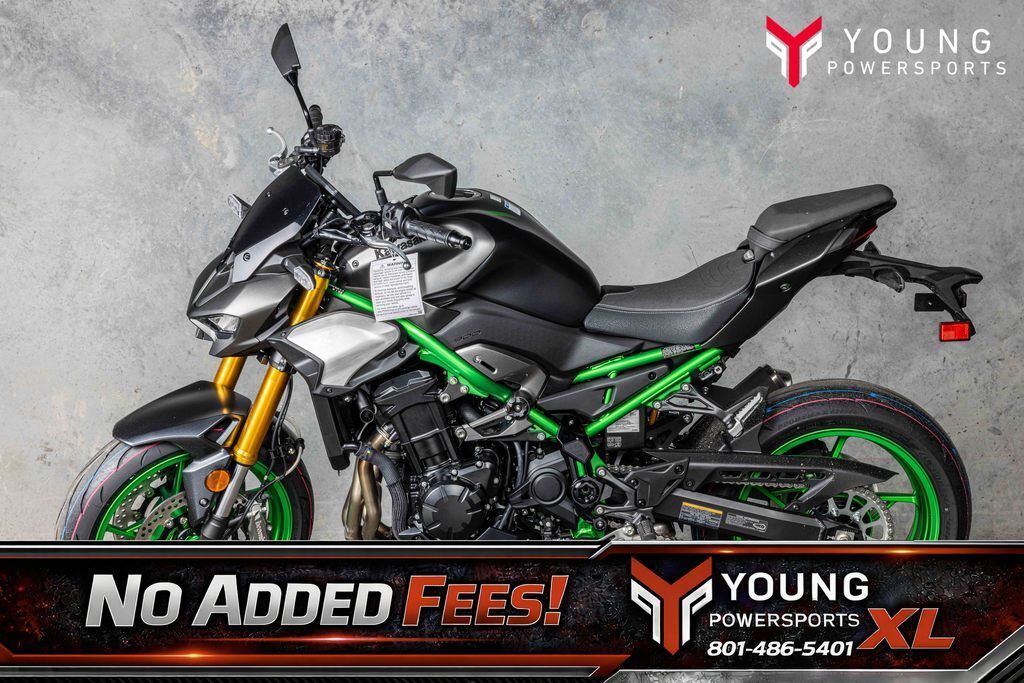 2026 Kawasaki Z900 SE ABS