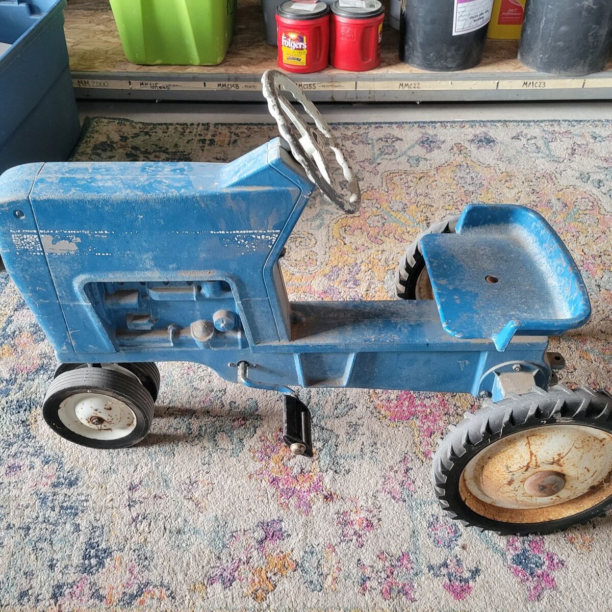 Vintage ERTL Ford Pedal Tractor F-68 Car Toy