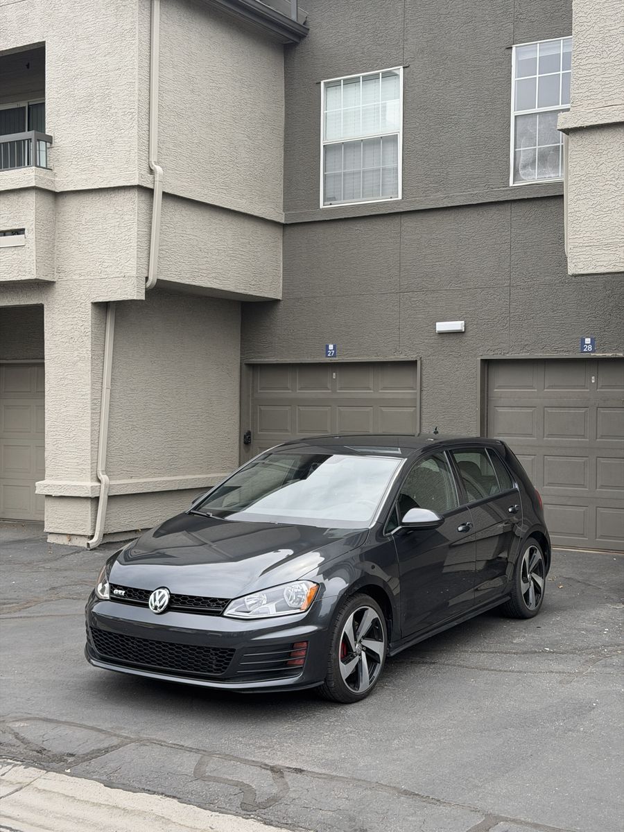 2016 Volkswagen Golf GTI S