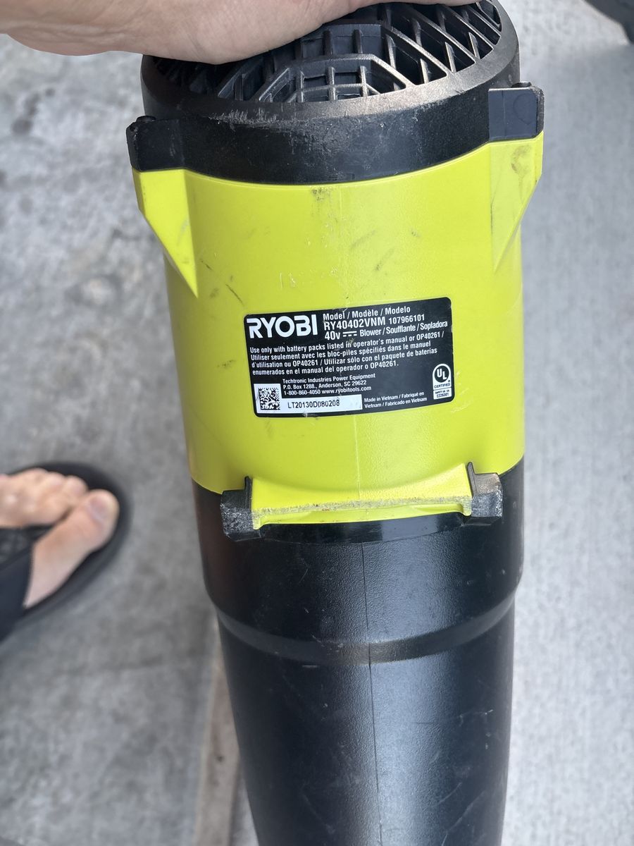 Ryobi 40v trimmer and blower combo