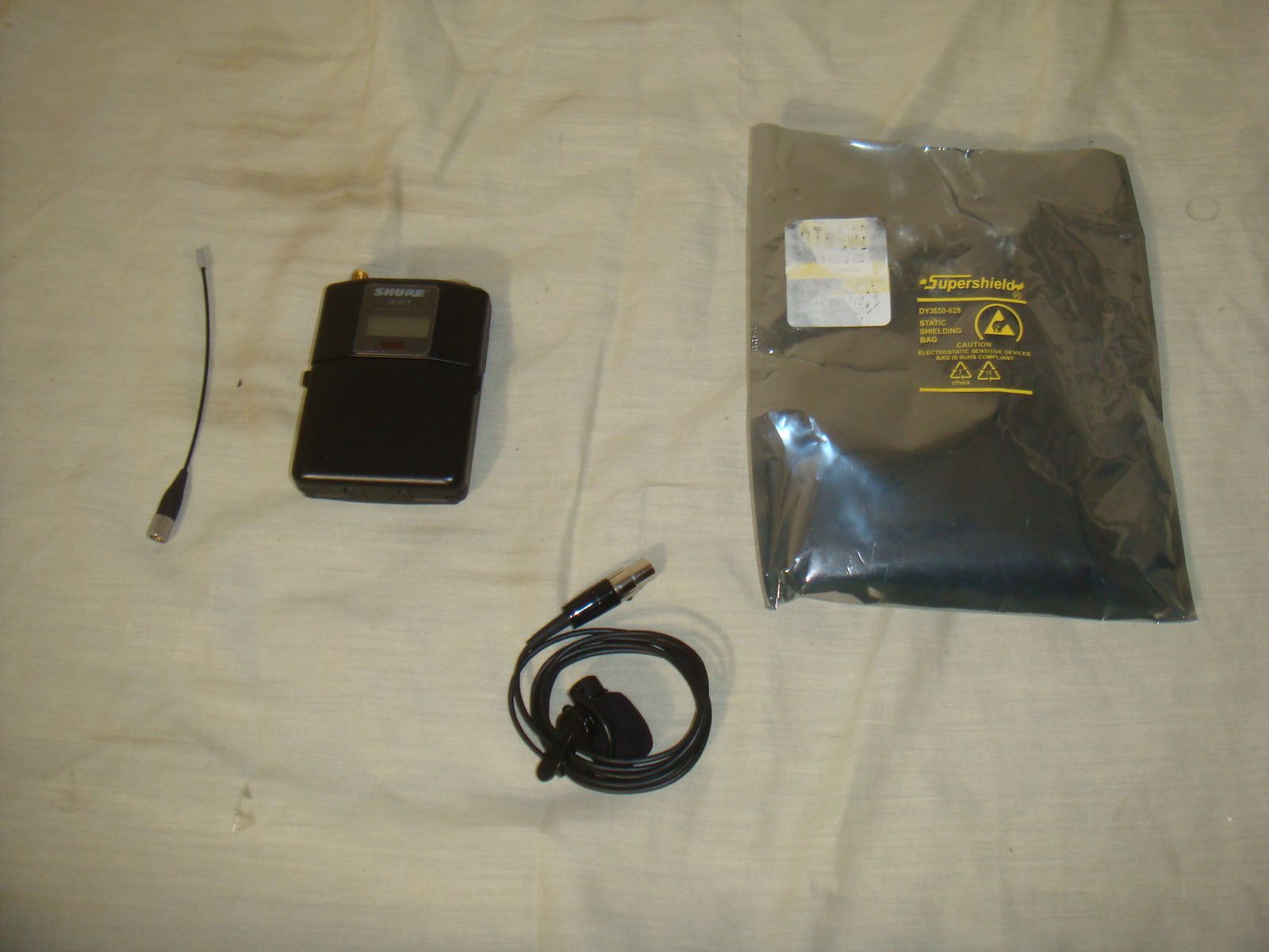 SHURE ULXD1-H50 ULXD SERIES DIGITAL BODYPACK TRANSMITTER WITH MX185 CARDIOID LAVALIER MIC