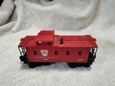 Lionel Train Cars