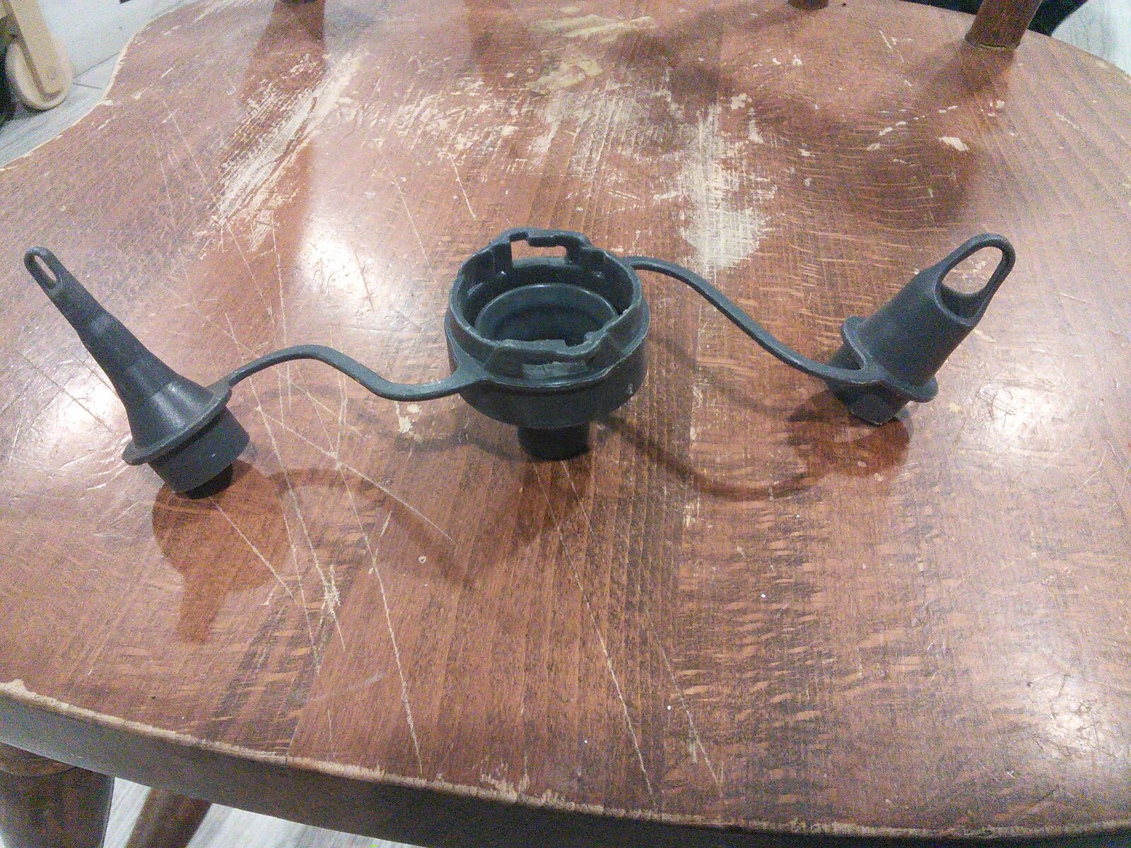 Inflatable mattress adapter