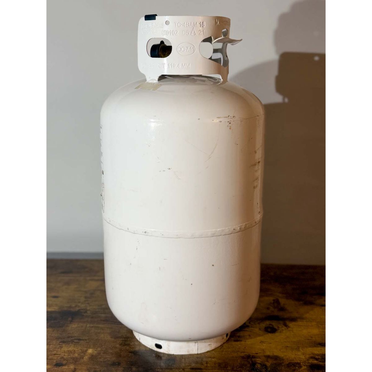 Manchester 30 lb. Propane Tank Cylinder - Certified Until 2033 + 1/3 FULL OF GAS!