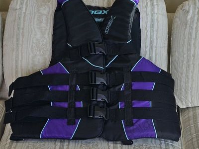 DBX Adult Large/X-Large Type III PFD USCG Approved Ski/Wake Boarding Life Vest Purple/Black