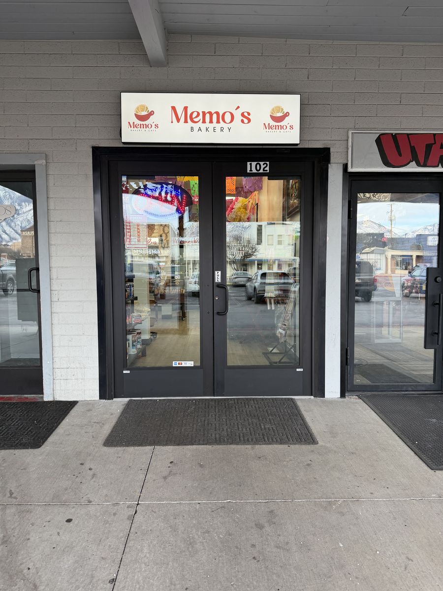 Great Store Front available in Sandy area. Sandwich/Bakery/Retail