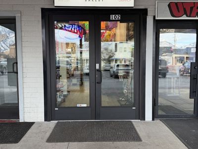 Great Store Front available in Sandy area. Sandwich/Bakery/Retail