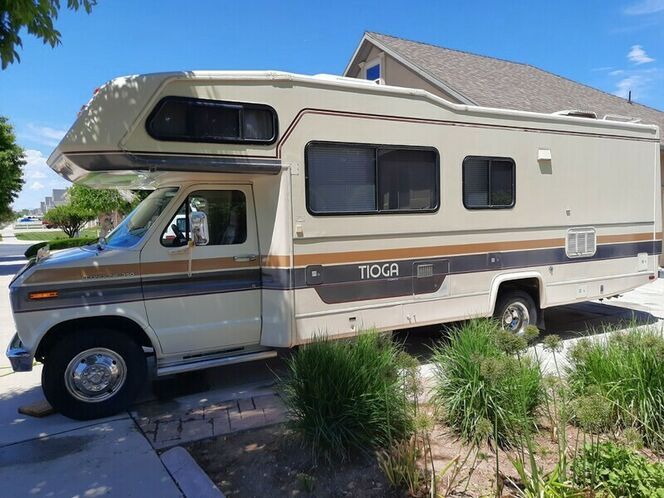 1989 Ford E-Series E-350