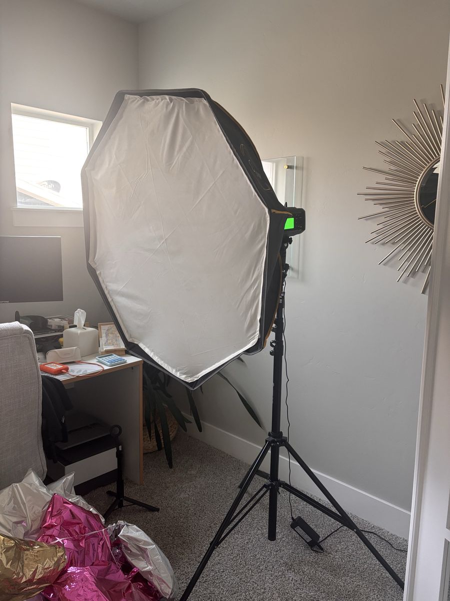 Flashpoint XPLOR 600 TTL Battery-Powered Monolight with Carrying Case and Accessories