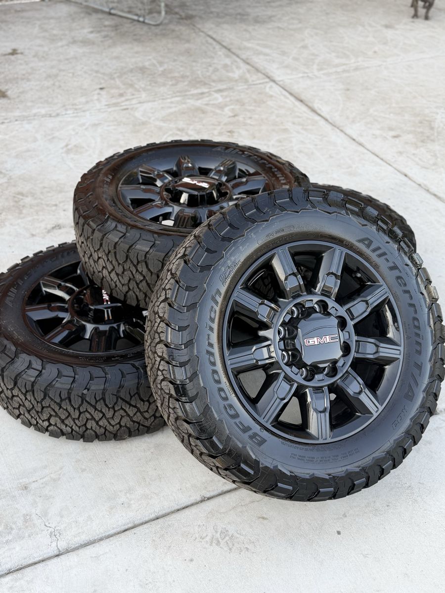 Brand new 2026 gmc sierra AT4 20” wheels and tires 