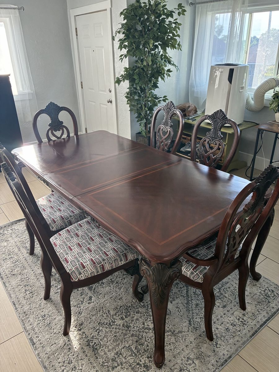 Solid Mahogany Dining Table with 6 Matching Chairs