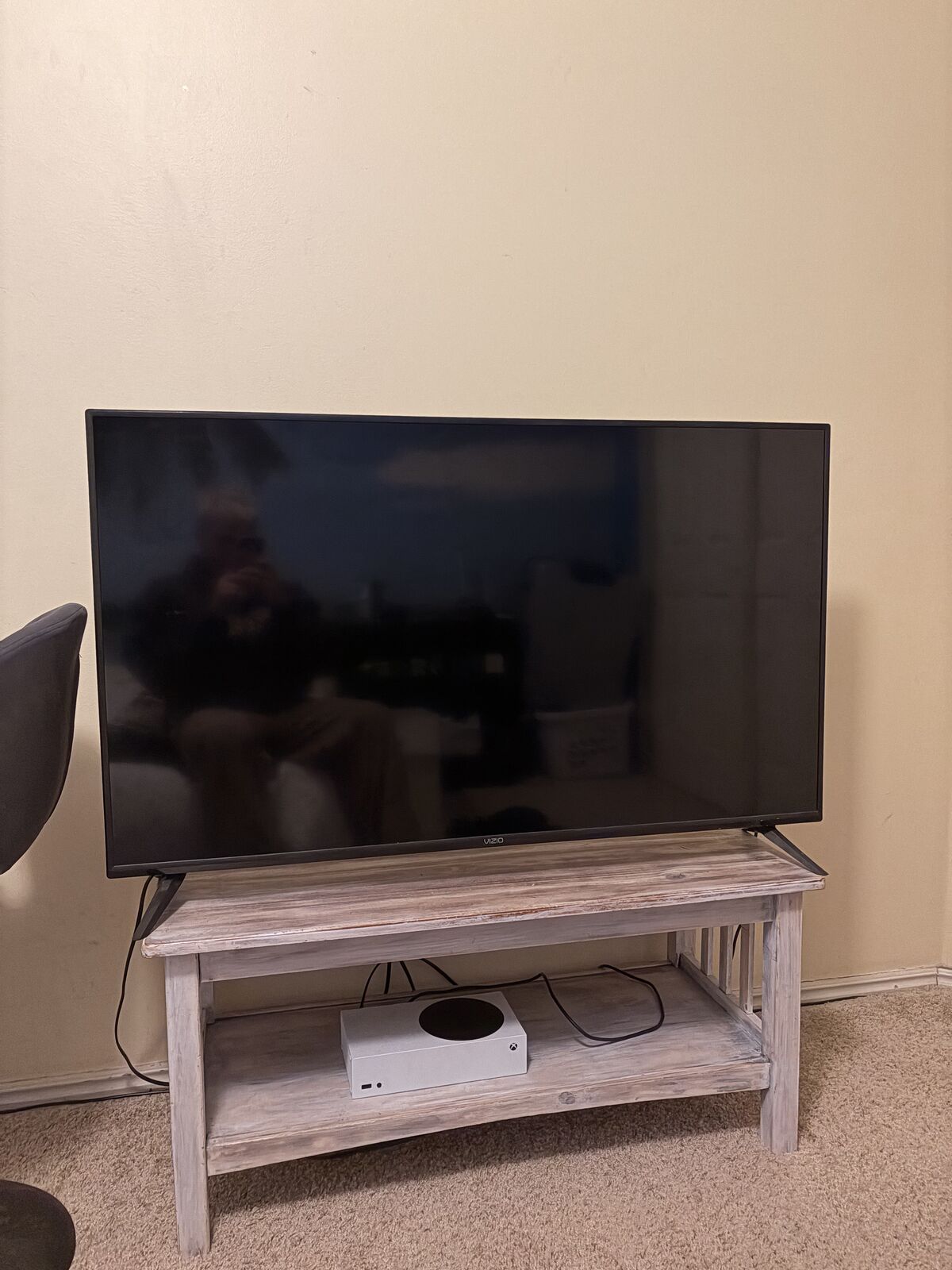 44 inch VIZIO Tv
