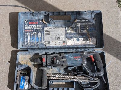 Bosch Bulldog Xtreme Max SDS-Plus Rotary Hammer