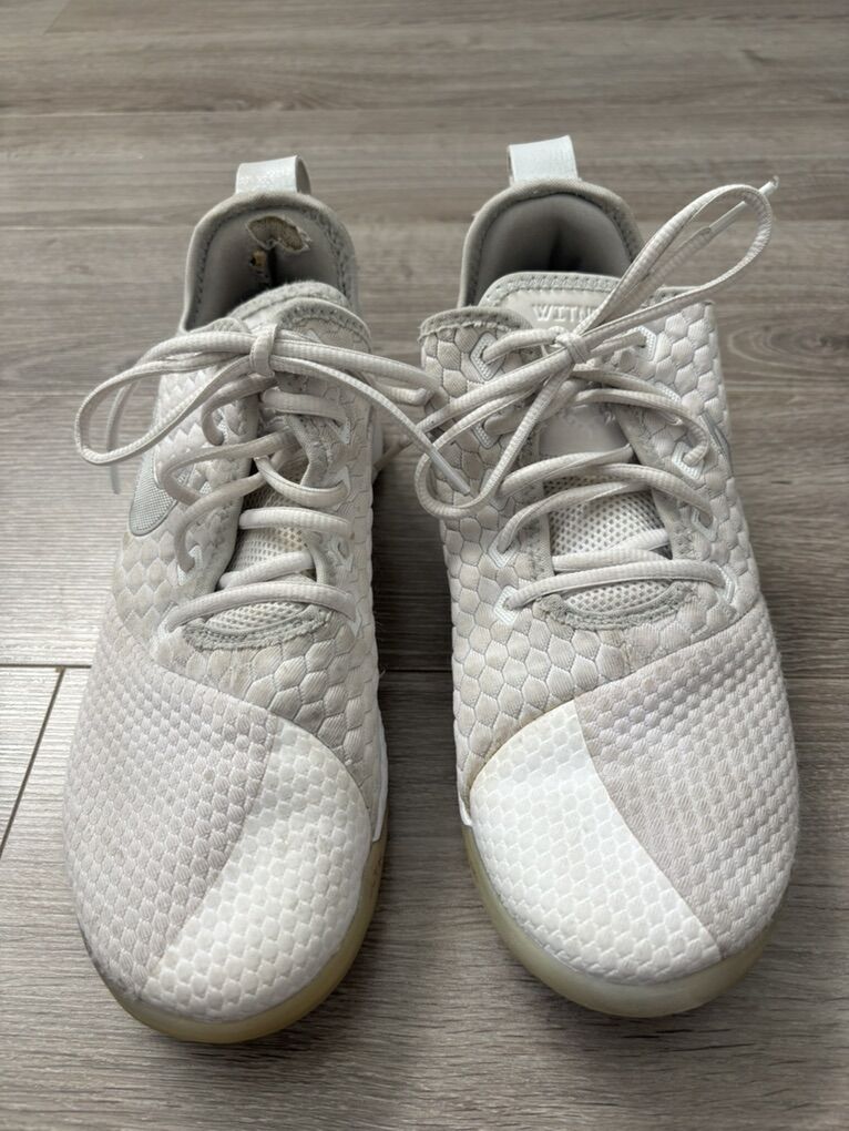 Nike LeBron Witness 3 Basketball Shoes- 8.5