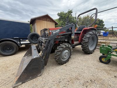 Massey Ferguson 1020 4x4 Compact Utility Tractor with Front End Loader