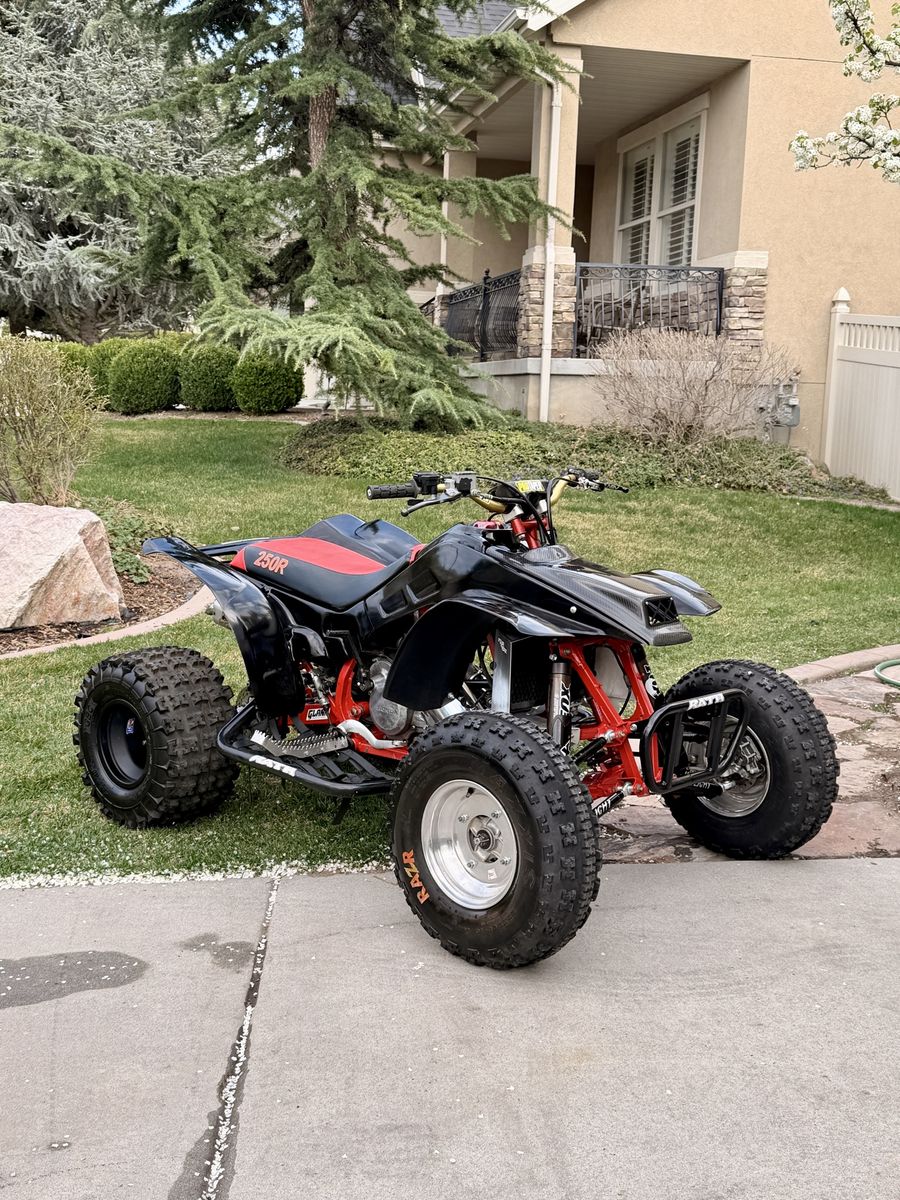 1986 HONDA TRX250R Fourtrax (lots of mods!)