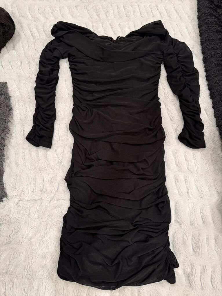 Black Ruched Long Sleeve Bodycon Dress