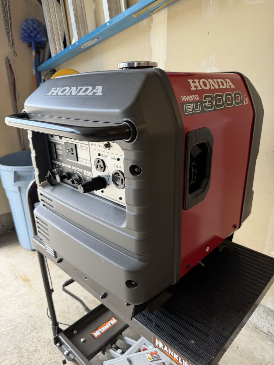 Honda EU 3000is Inverter generator for sale