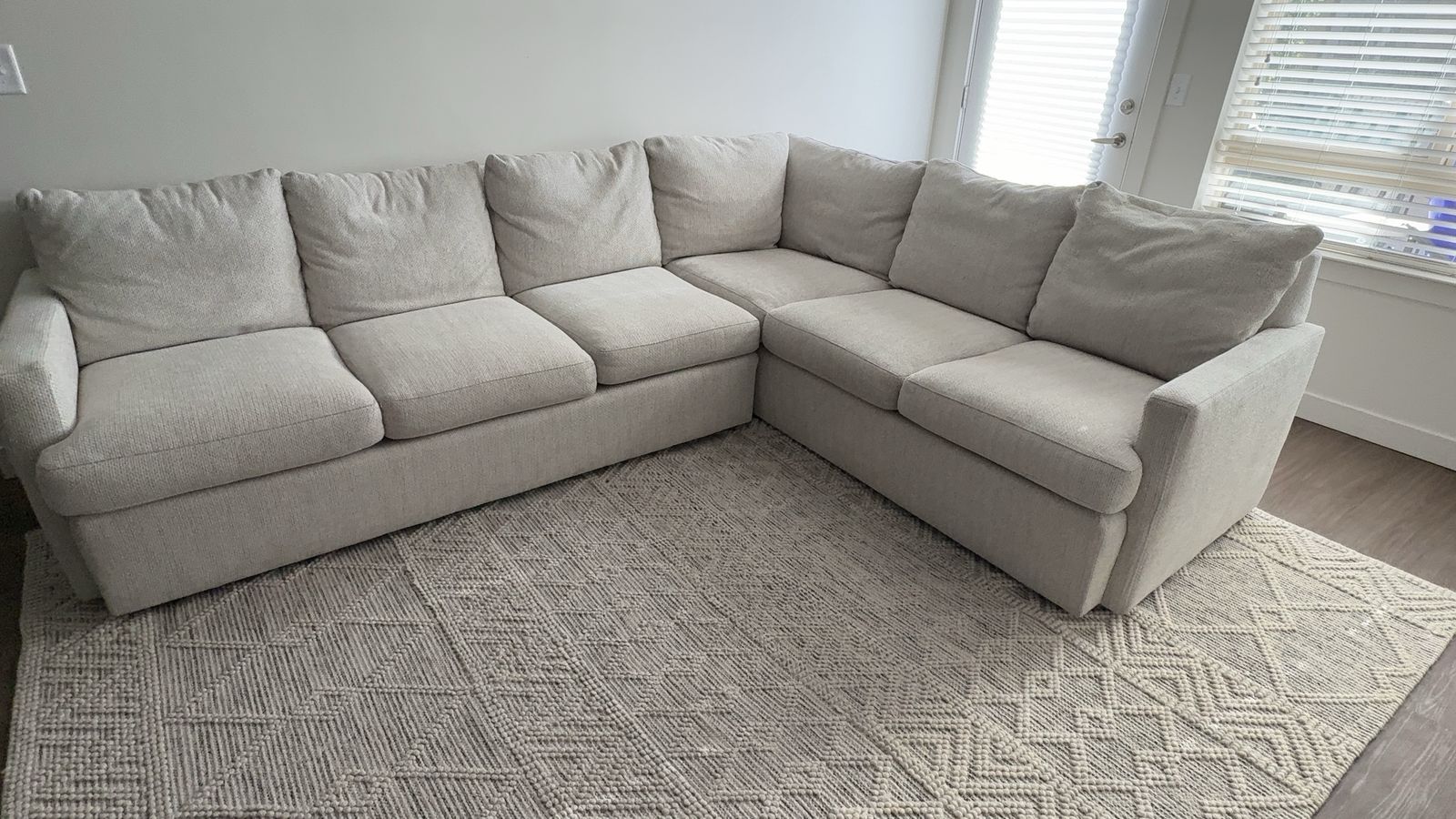 FREE DELIVERY! Designer Sectional