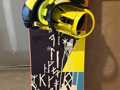 161 cm Head Flocka Snowboard with Bindings