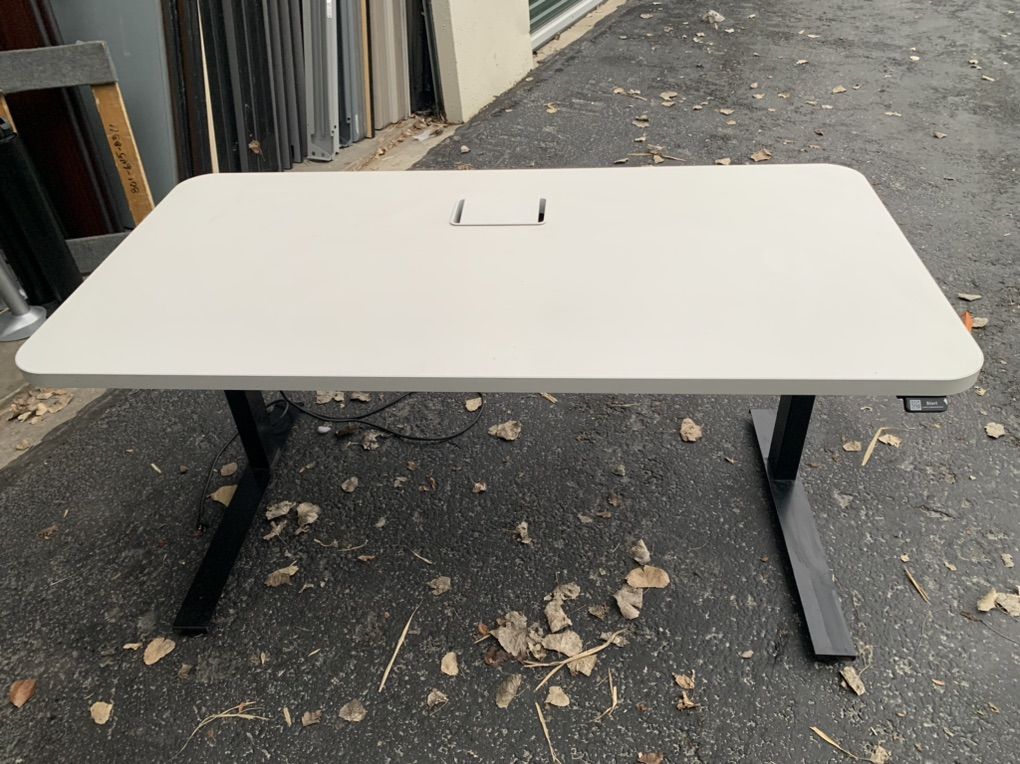 ALLSTEEL 30 X 60 ELECTRIC ADJUSTABLE TABLE