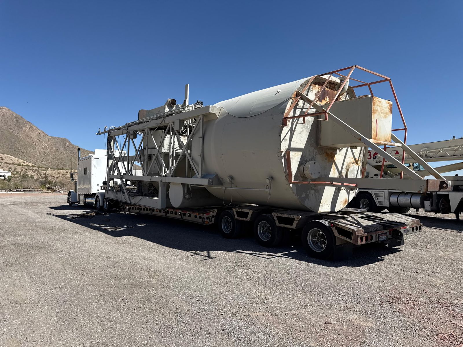 Portable Tilt Up Batch Plant Cement Silo w Axles # 4564