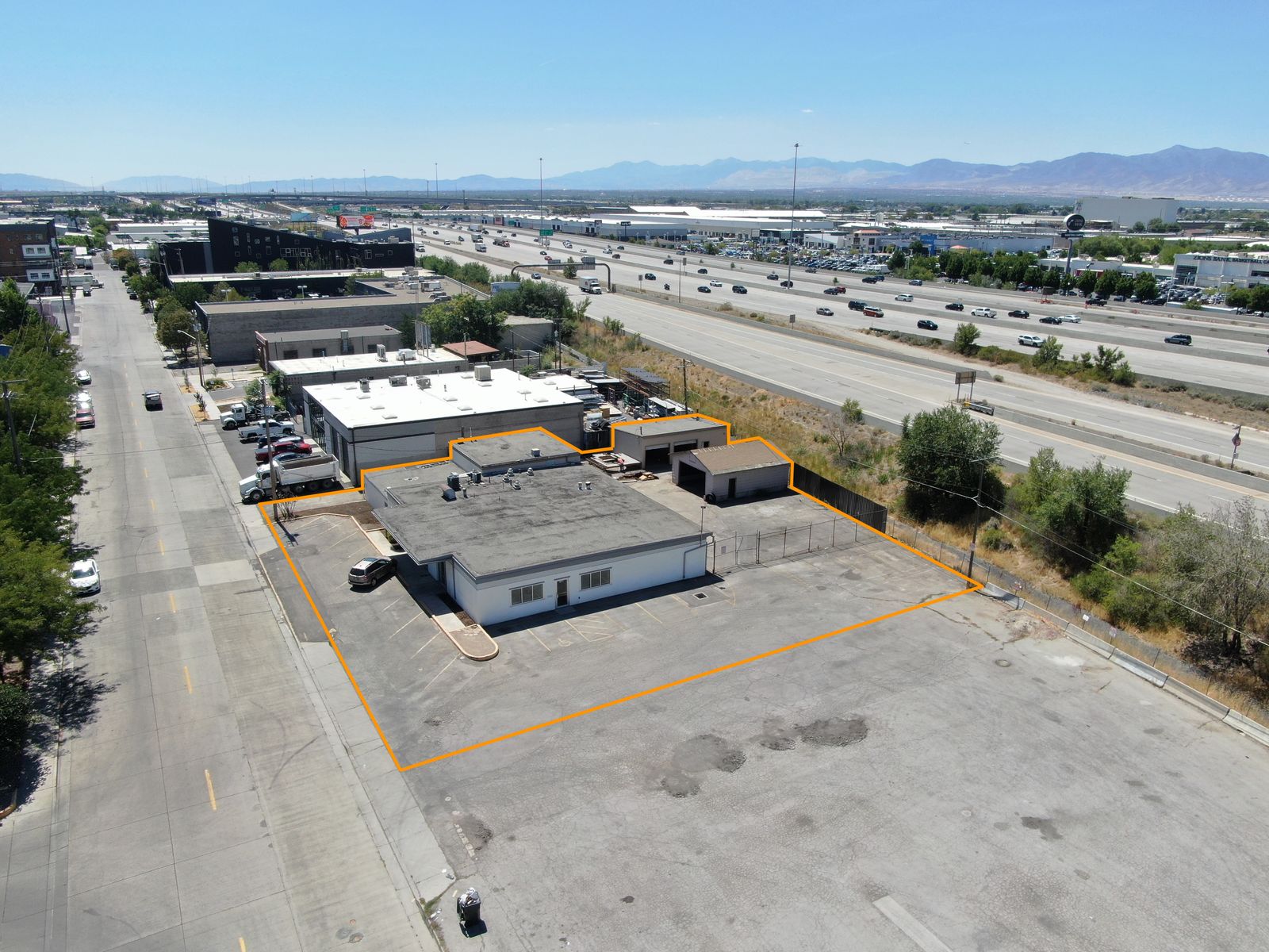 7,650 Total Square Feet
