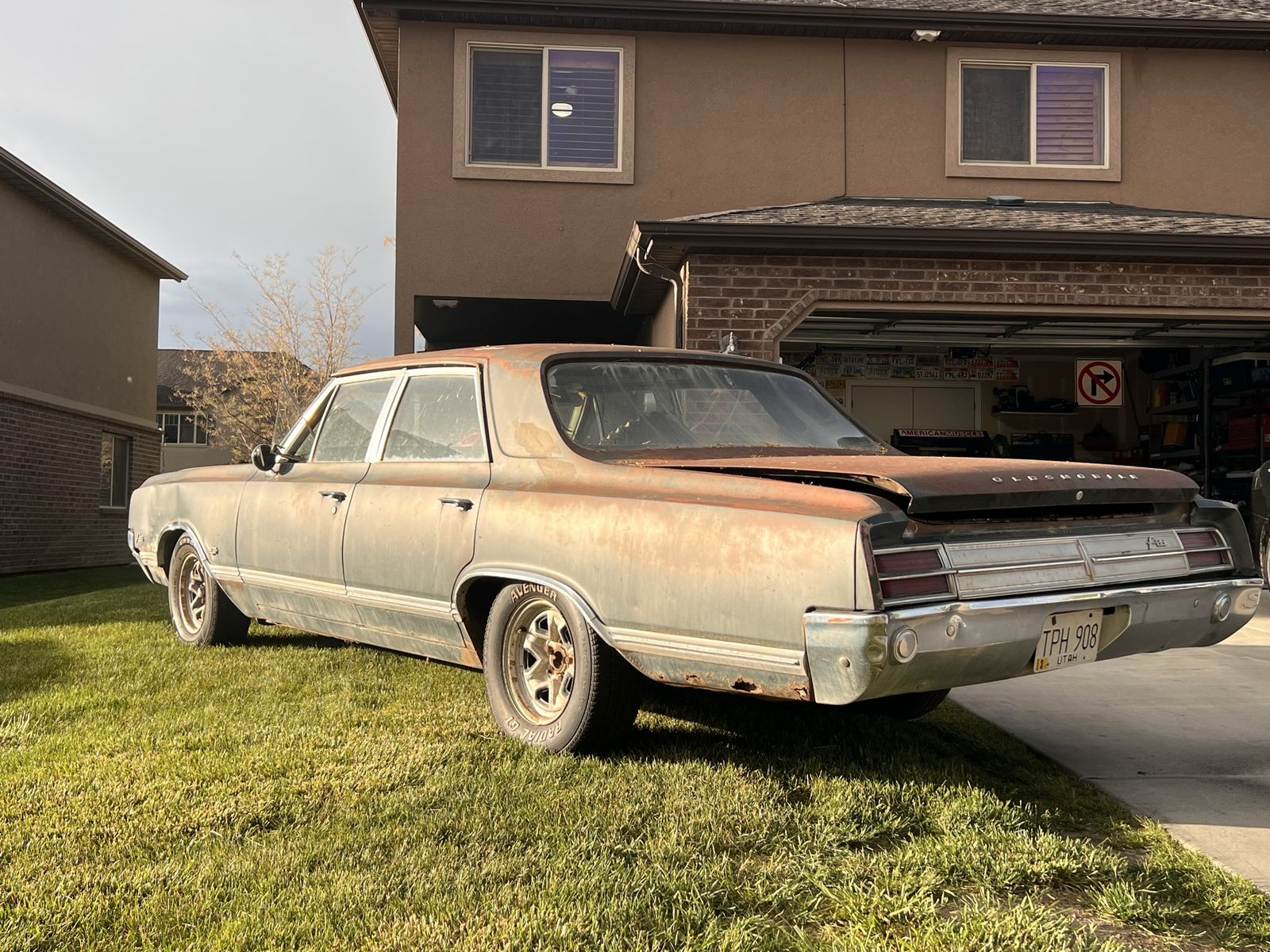 1965 Oldsmobile Cutlass 