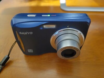 Sanyo Xacti VPC-S1080 - Digital camera - compact -