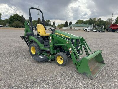 John Deere 1025R