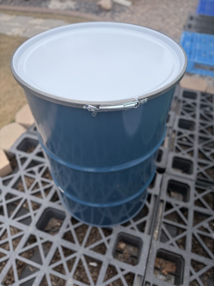 Metal barrel