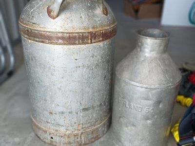 Vintage Galvanized Milk Cans – Large 10-Gal & Rare Embossed Hiland Dairy Can