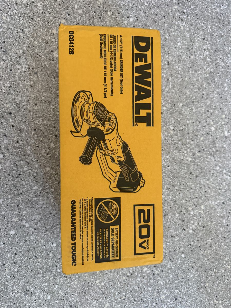 DeWalt DCG412B 20V MAX 4-1/2 inch Grinder Kit