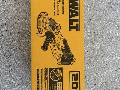 DeWalt DCG412B 20V MAX 4-1/2 inch Grinder Kit