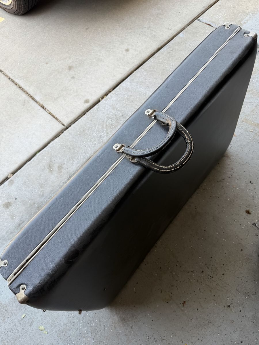 Massage table