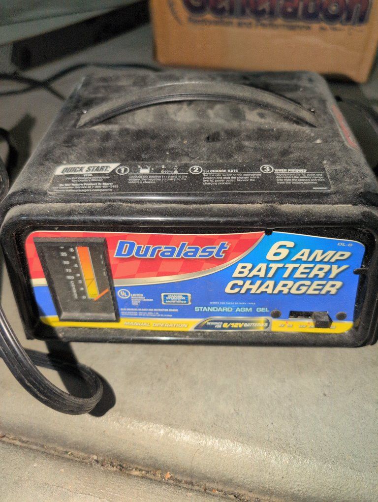 Duralast DL-6 6 Amp Battery Charger for 6V/12V Standard AGM GEL Batteries