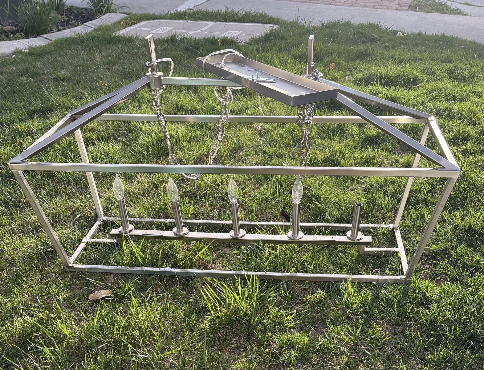 Hanging light fixture