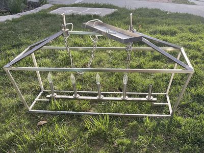 Hanging light fixture