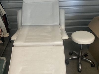 White Adjustable Reclining Facial/Massage Bed with Rolling Stool