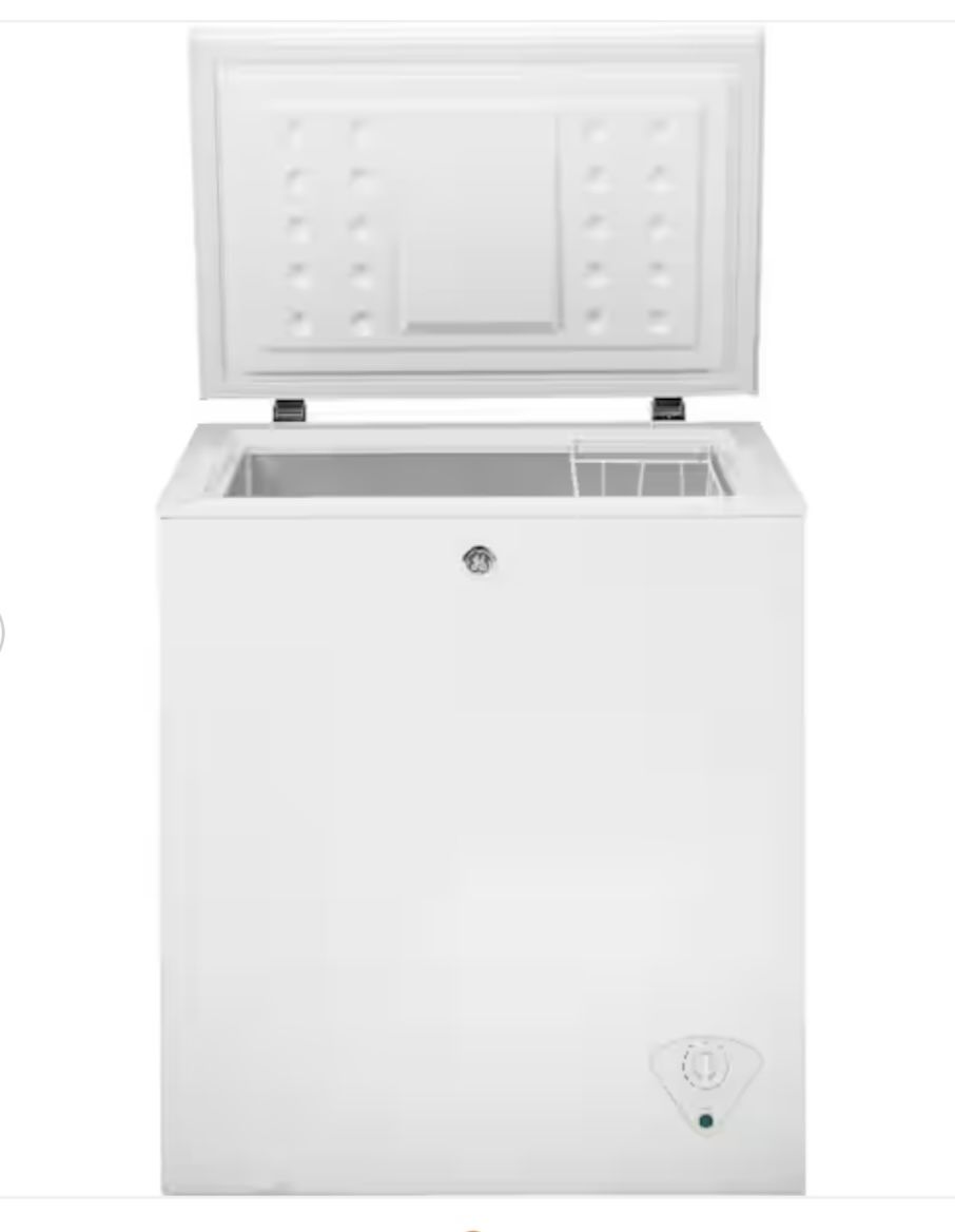 NEW GE Garage Ready White 5.1 cu. ft. Manual Defrost Chest Freezer