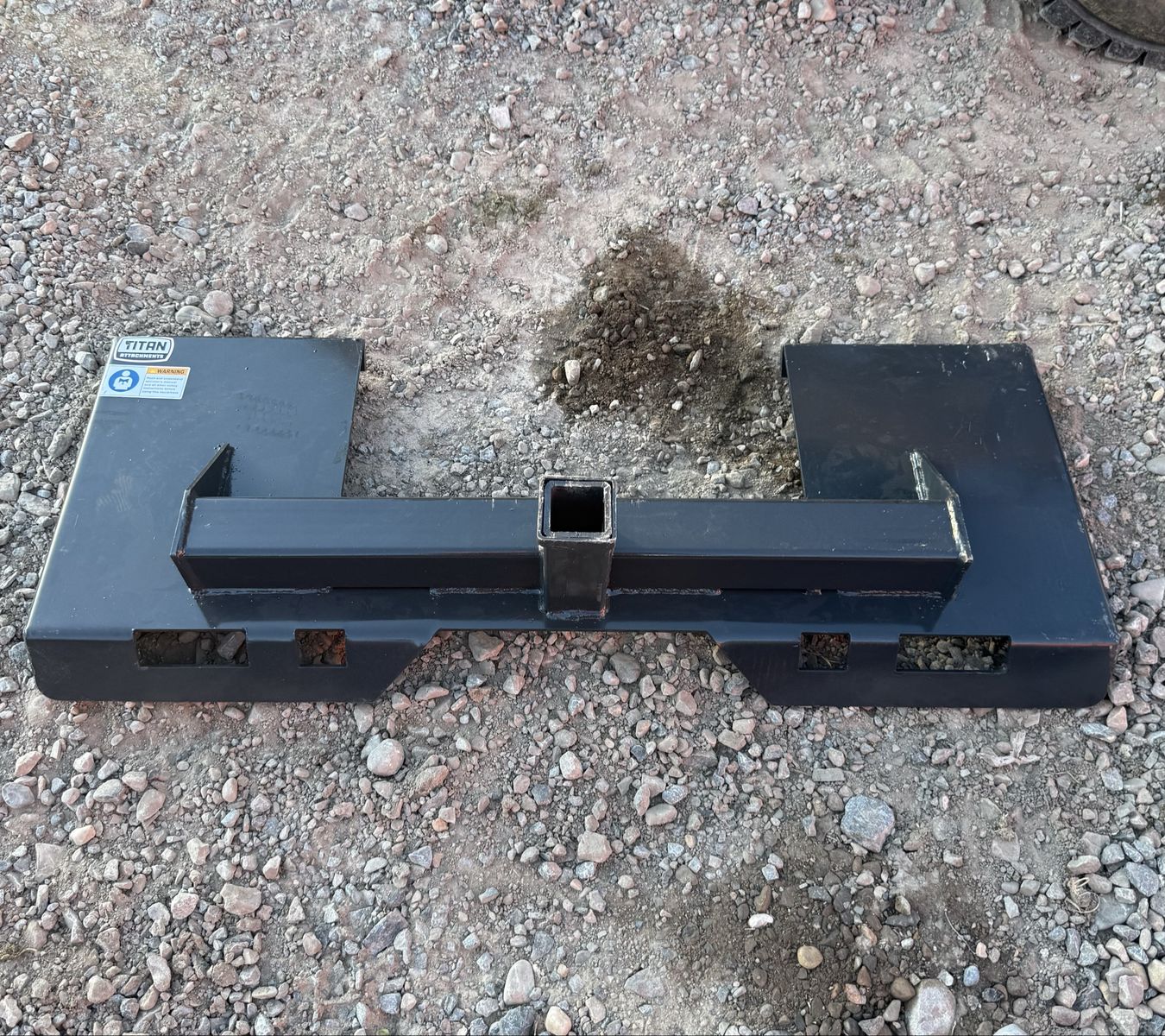 New skid steer attachment player w/ hitch receiver
