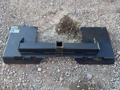 New skid steer attachment player w/ hitch receiver