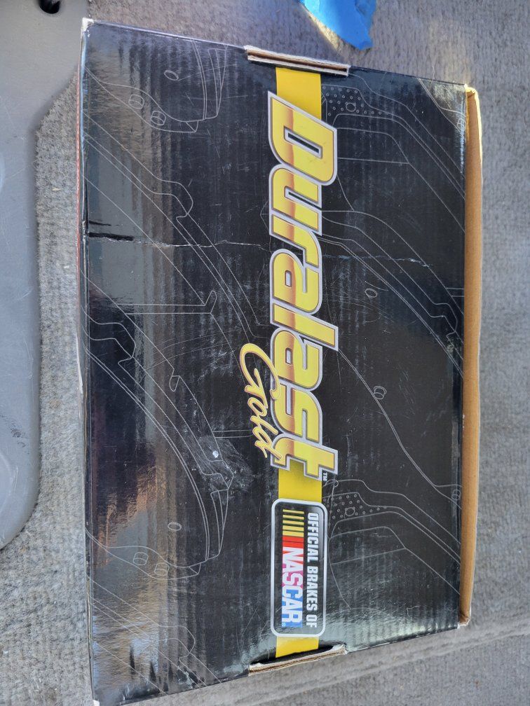 Duralast Gold DG650 Semi-Metallic Front Brake Pads